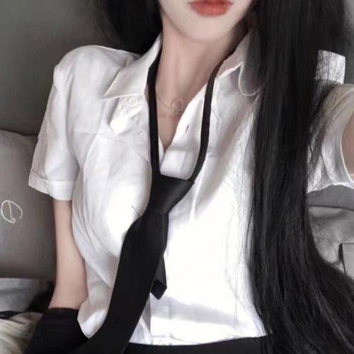 那女孩真帅
